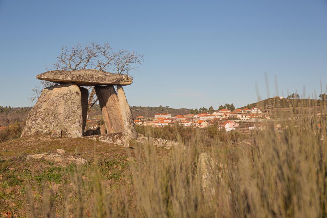 The Village House By Cdv Carrazeda de Anciaes Bagian luar foto